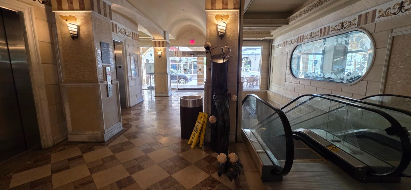 Tívoli , 400 S Rampart Blvd, Las Vegas, NV, 89145, US
