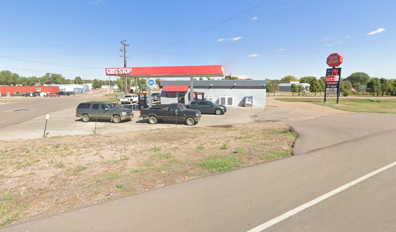 Gus Stop, 301 U.S. 281, Lake Andes, SD, 57356, USA