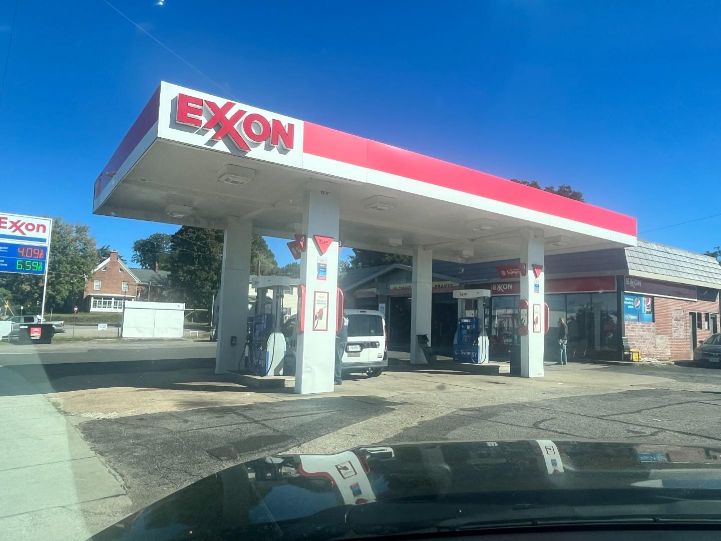 West Main Exxon, 595 West Main Street, Danville, VA, 24541, US