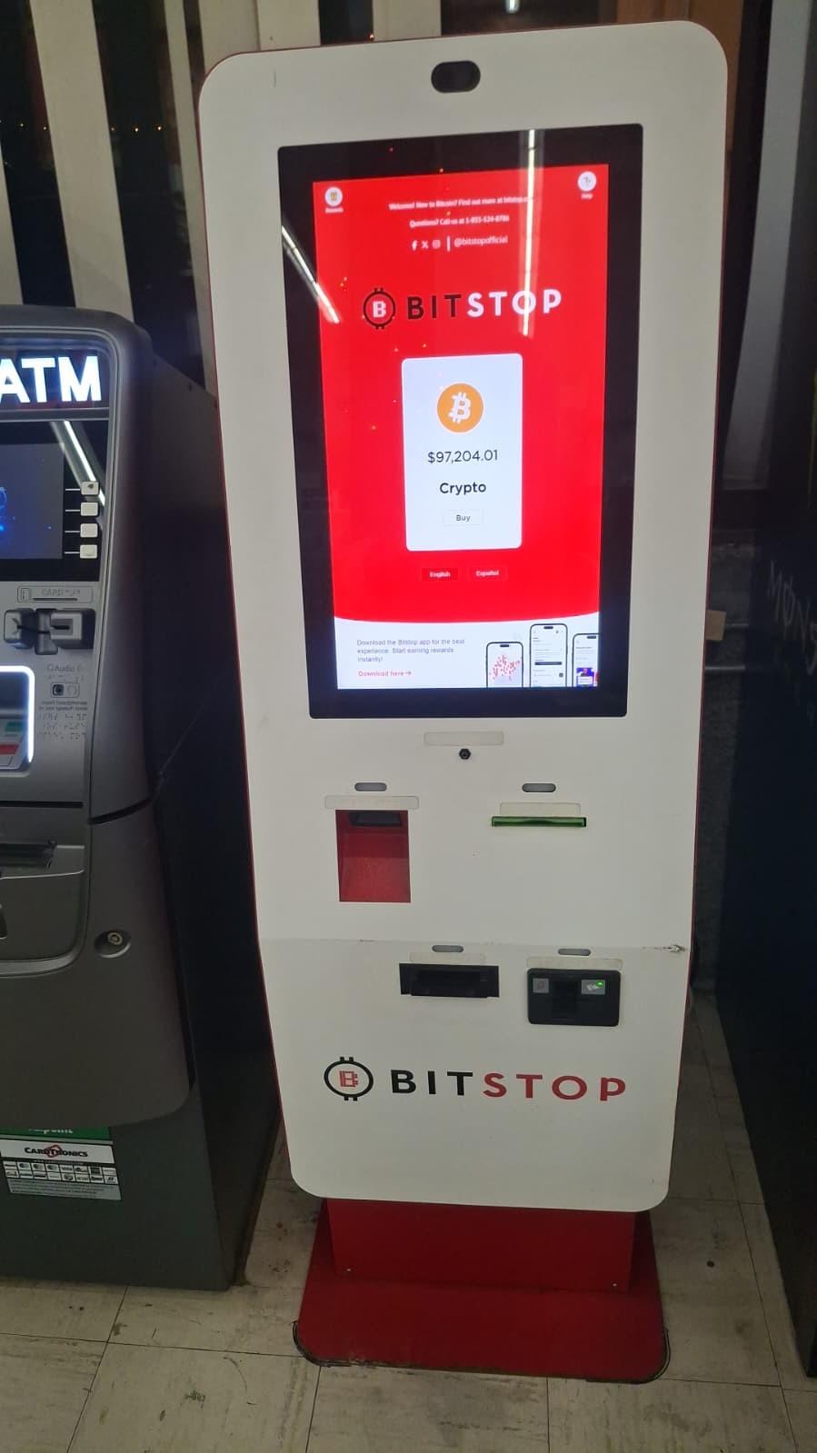 Bitstop ATM at McKay's Market #14 - 405526 in Lakeside, OR