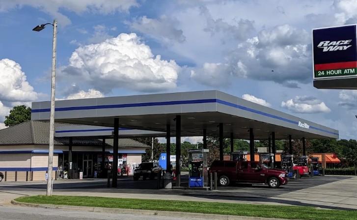 Raceway #6795, 1101 East Atlantic Street, South Hill, VA, 23970, US