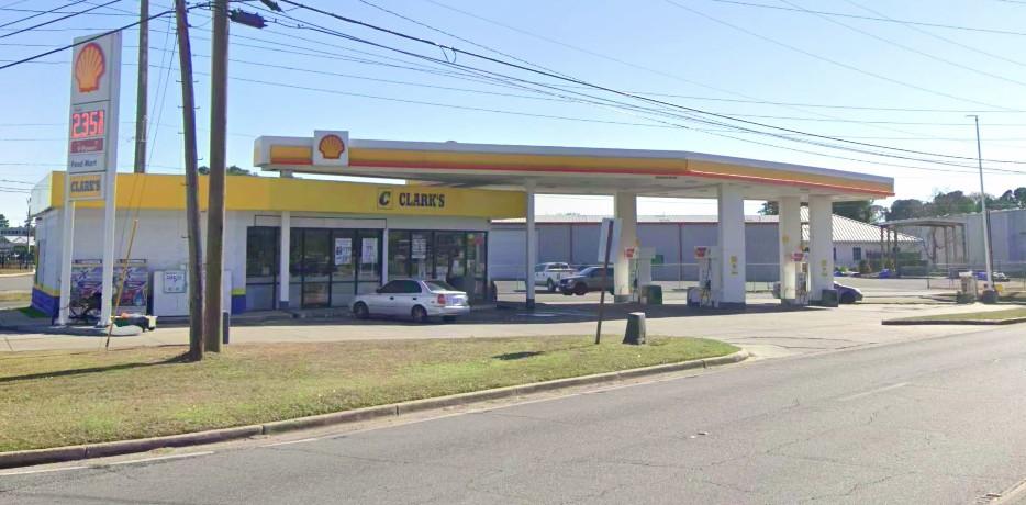 Clarks Oil Store #38, 4600 Telephone Rd, Pascagoula, MS, 39567, US