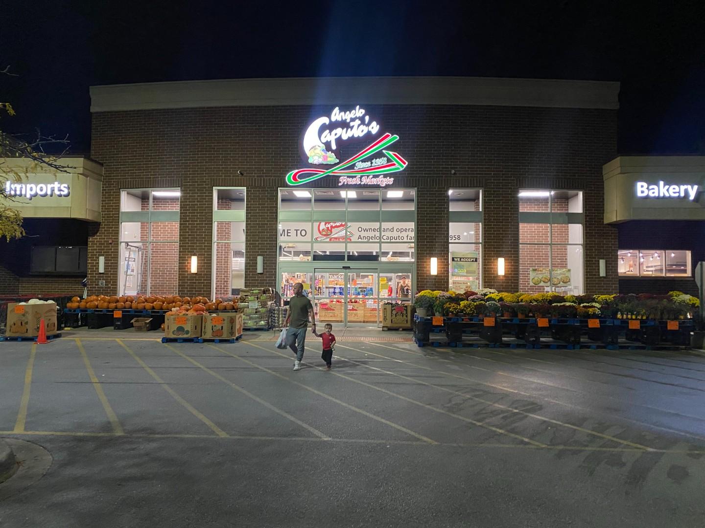 Bitstop ATM at Angelos Caputo’s Fresh Markets in Orland Park, IL
