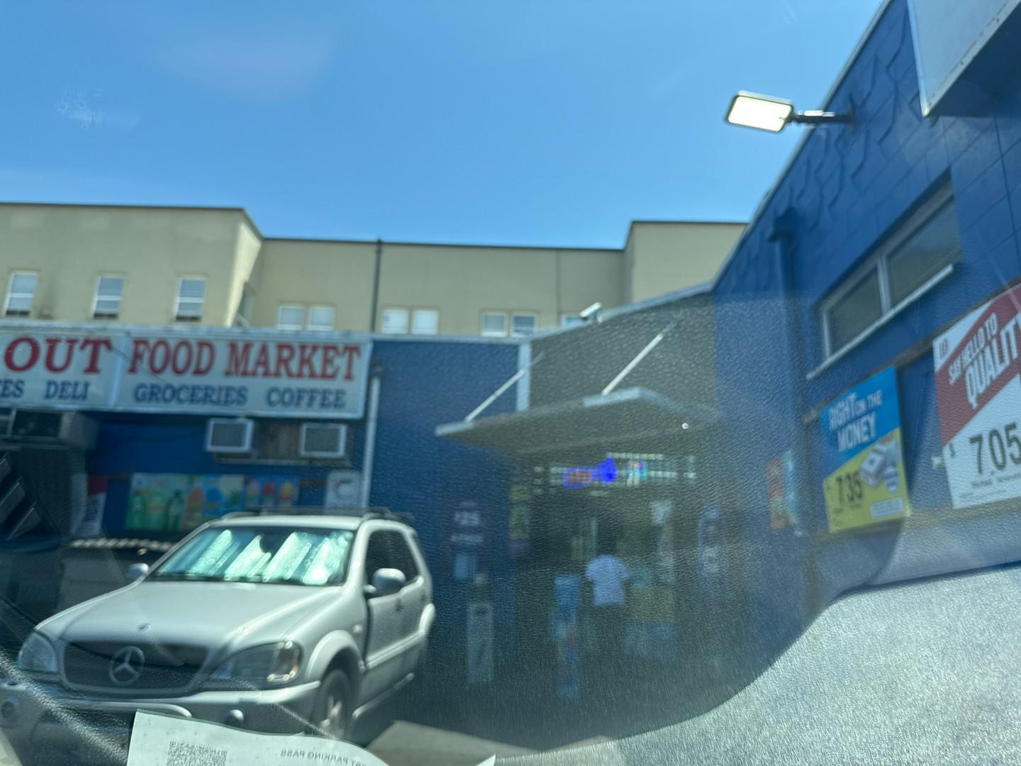 In & Out Food Market, 800 N Killingsworth St, Portland, OR, 97217, US