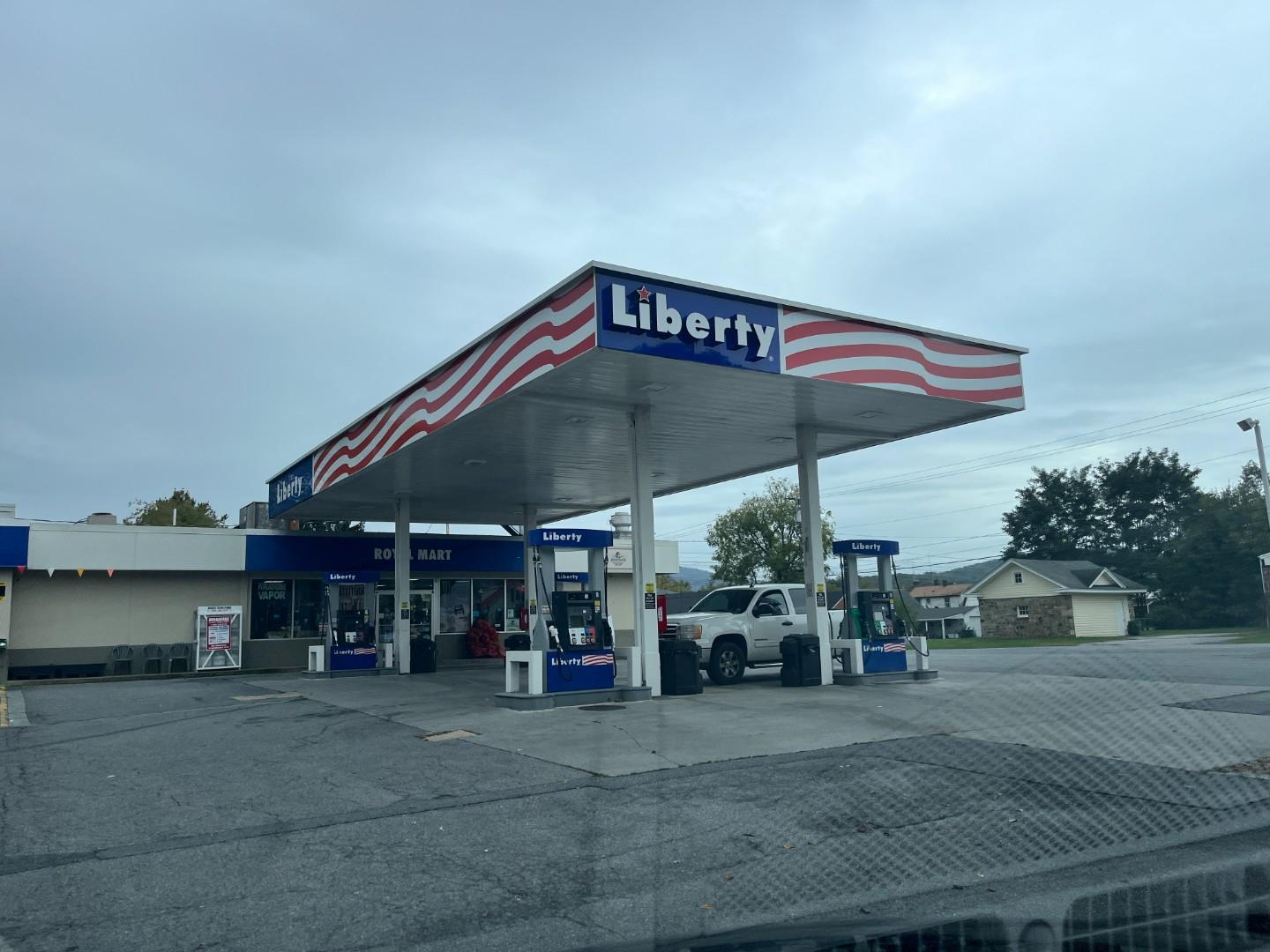 Royal Mart (Liberty Gas), 507 North Royal Avenue, Front Royal, VA, 22630, US