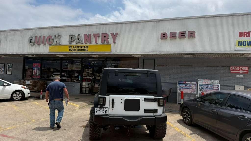 Bitstop ATM at Four Star Quick Pantry in Ennis, TX