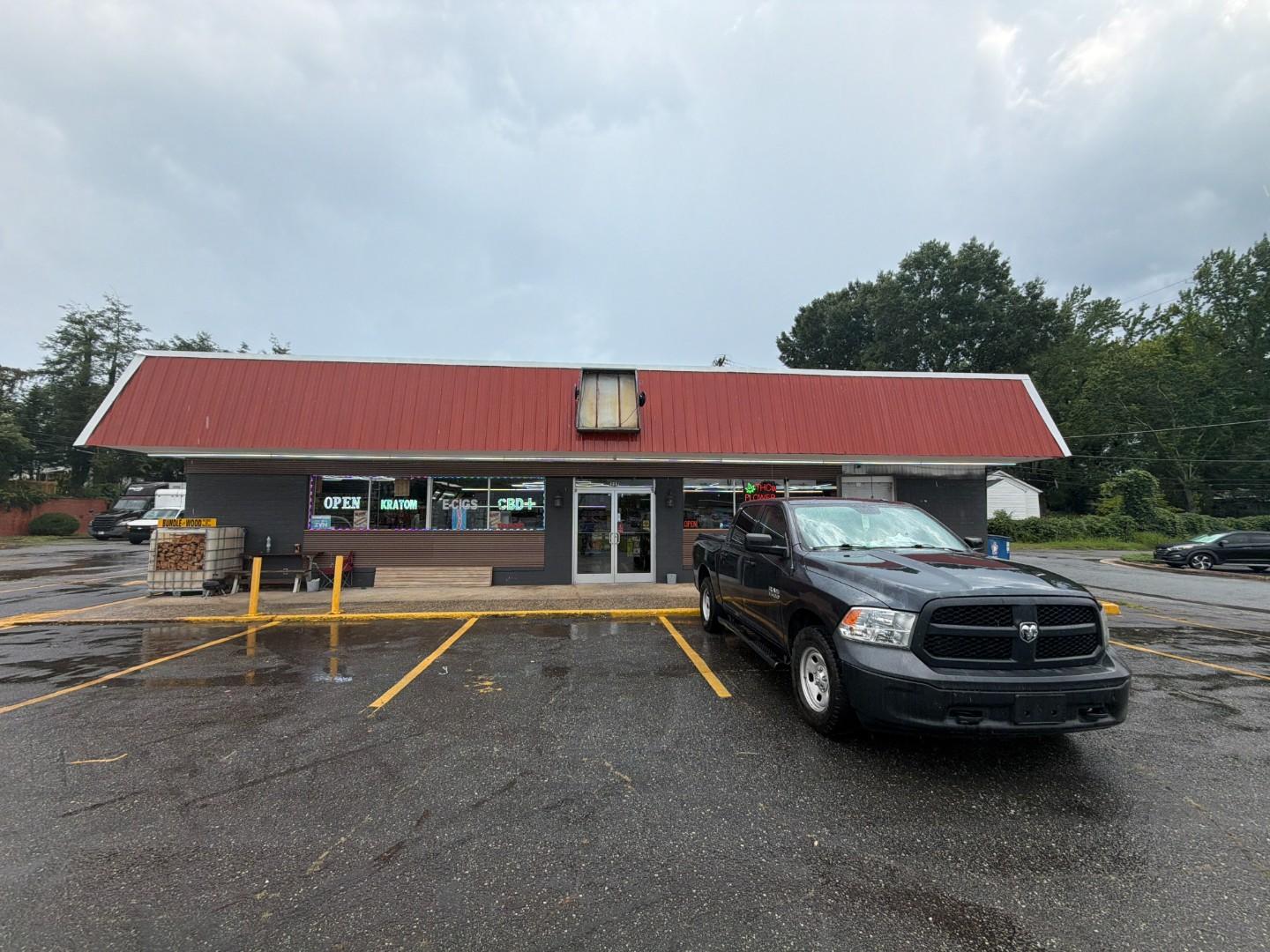 Bitstop ATM at Sailor Smoke Market (Norwood) in Lenoir, NC