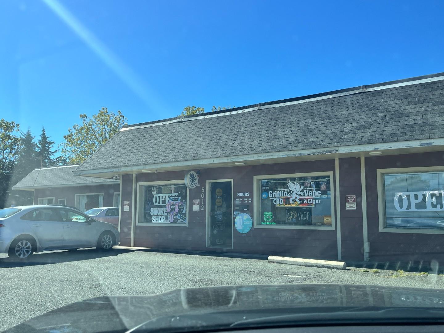 Griffin Vape and Cigar , 5012 Lakeside Avenue, Richmond, VA, 23228, US