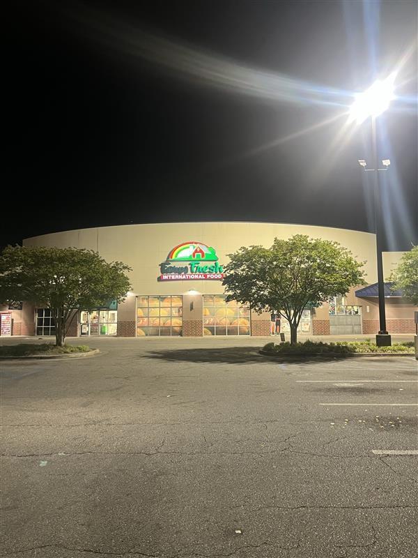 Farm Fresh Food and Pharmacy 440715, 4000 Victory Blvd, Portsmouth, VA, 23701, US