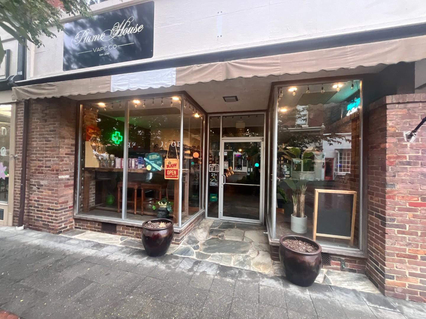 Plume House Vape Co, 14 South Loudoun Street, Winchester, VA, 22601, US