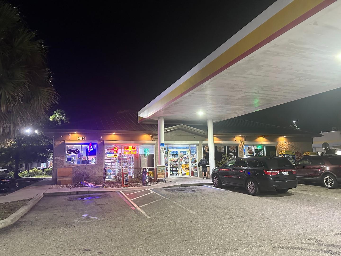 Shell, 2410 West Oak Ridge Road, Orlando, FL, 32809, US