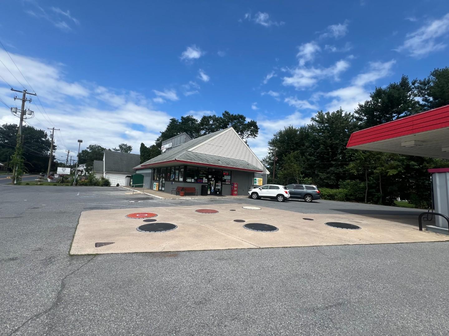 Gas Plus, 1902 Oregon Pike, Lancaster, PA, 17601, US
