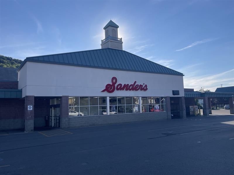 Bitstop ATM at Sanders Market #211241 in Franklin, PA