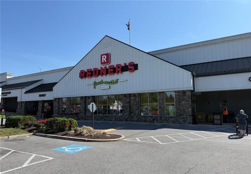 Redners Warehouse Markets #453467, 2850 Audubon Village Dr, Audubon, PA, 19403, US