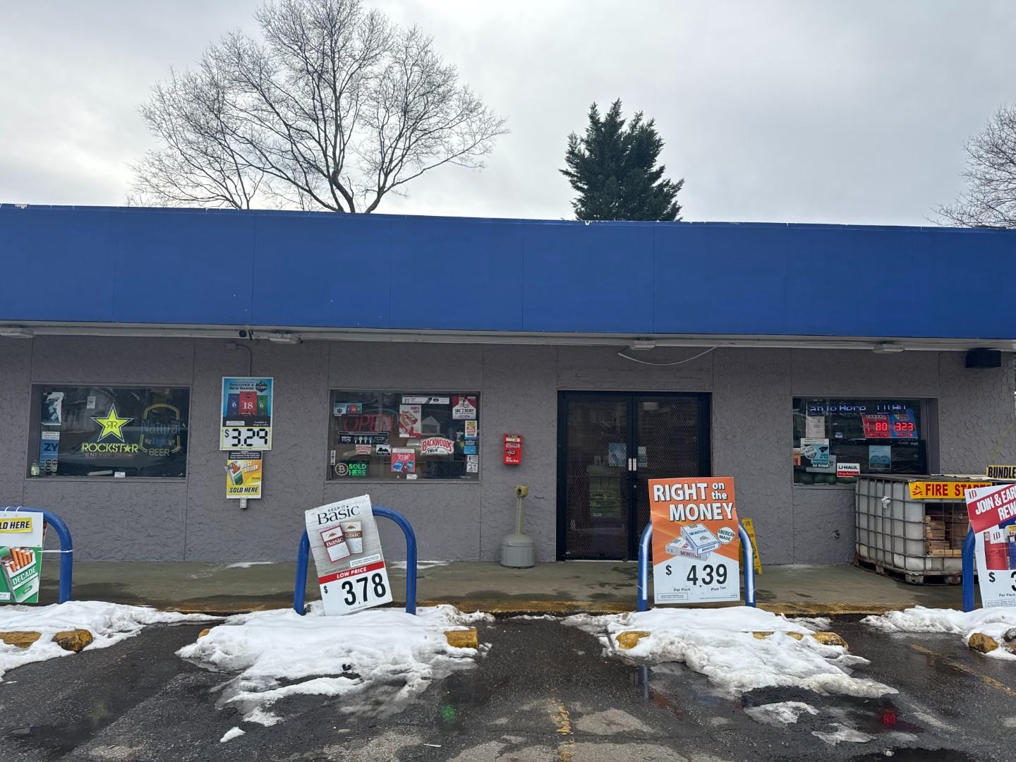 Bitstop ATM at Kush Food Mart in Wellford, SC
