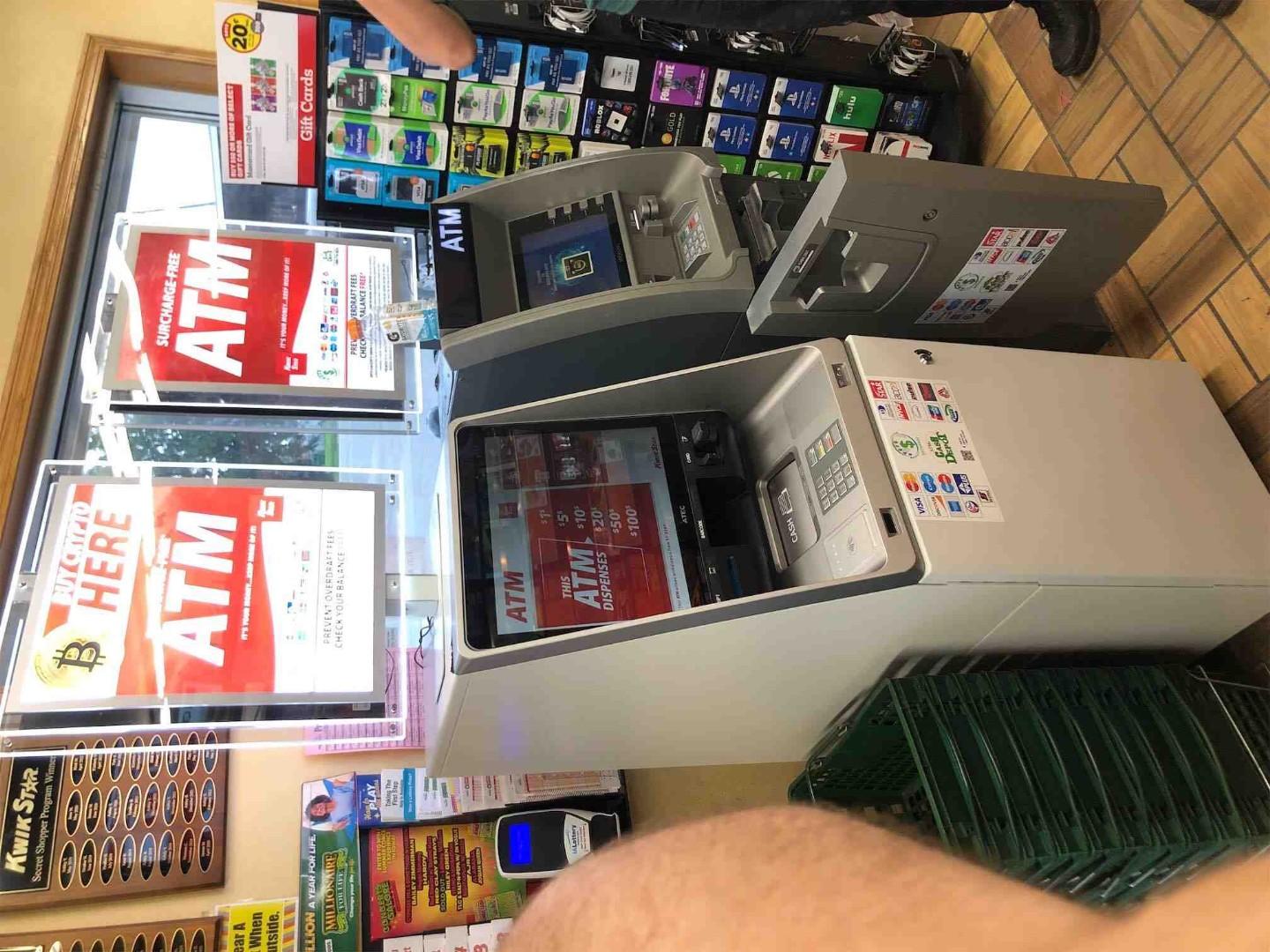 Kwik Star, 109 Dike Road, Dike, IA, 50624, US